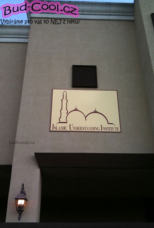 Islámské logo na budově